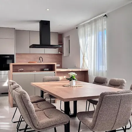 Dejligt Hjem I Feriehus